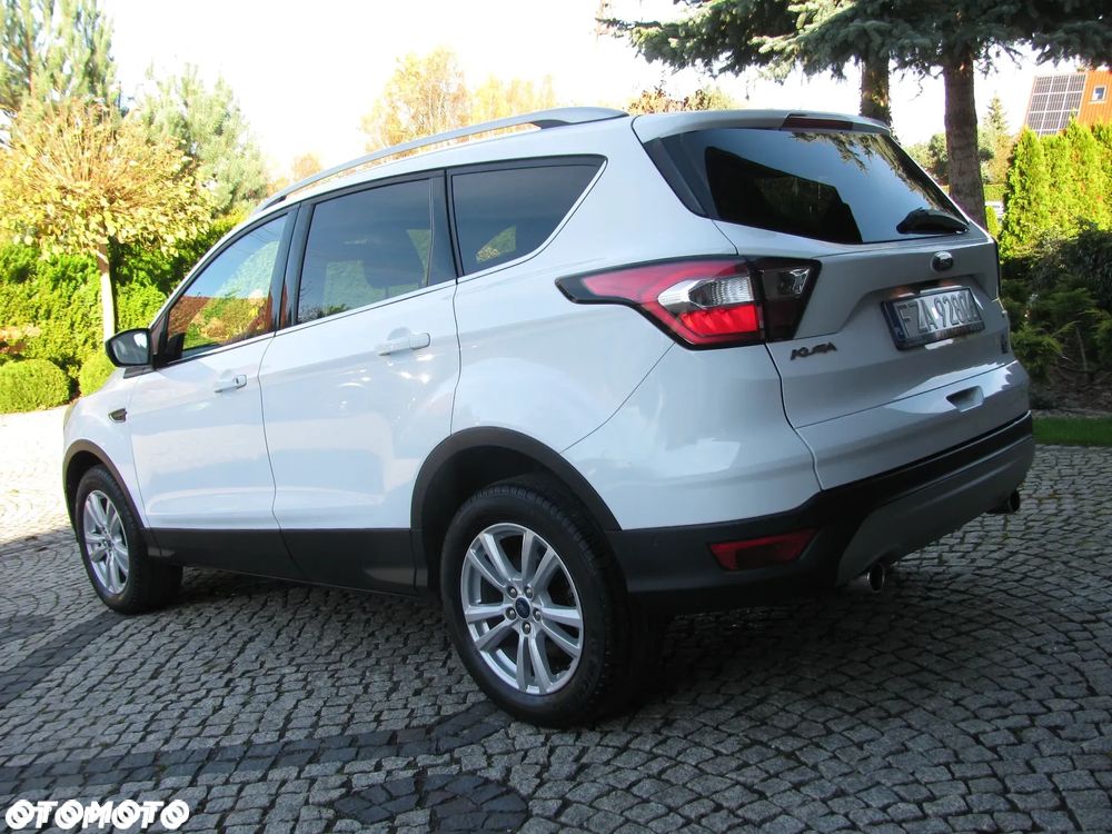 Ford Kuga 1.5 EcoBoost 2x4 Trend - 6