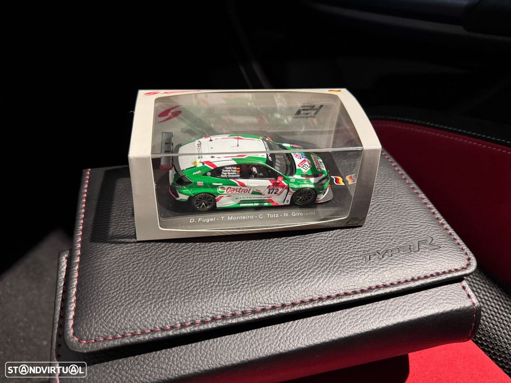 Honda Civic 2.0 VTEC Turbo Type R - 56