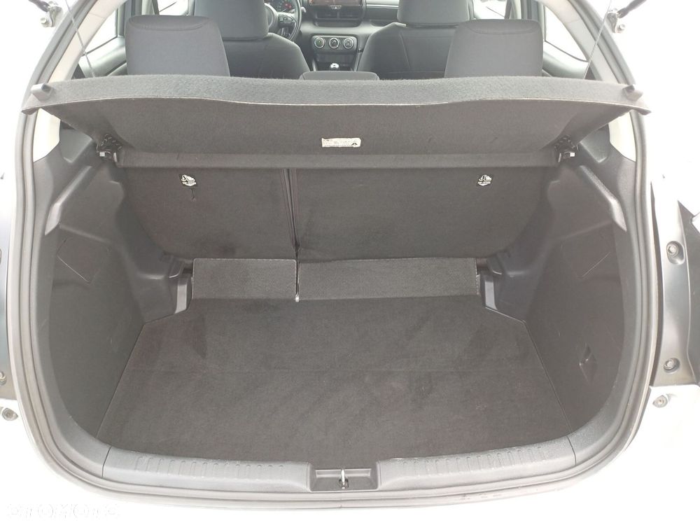 Toyota Yaris 1.5 Comfort - 13