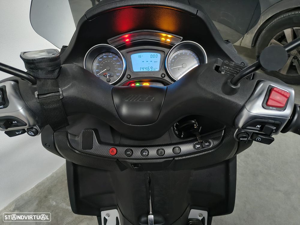 Piaggio MP3 400HPE - 10