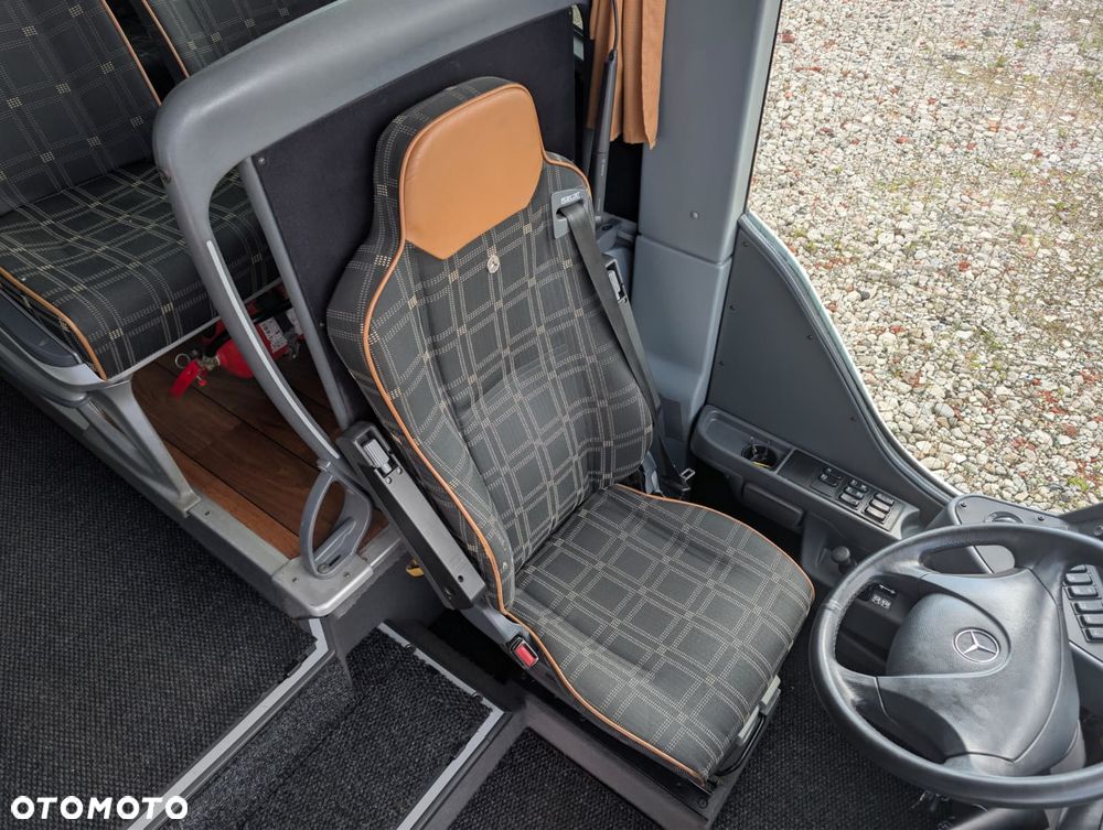 Mercedes-Benz Tourismo - 19