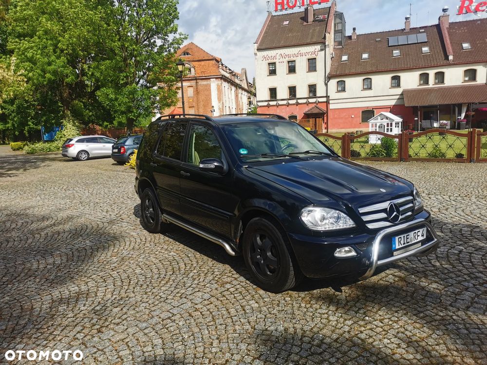 Mercedes-Benz ML 320 - 2