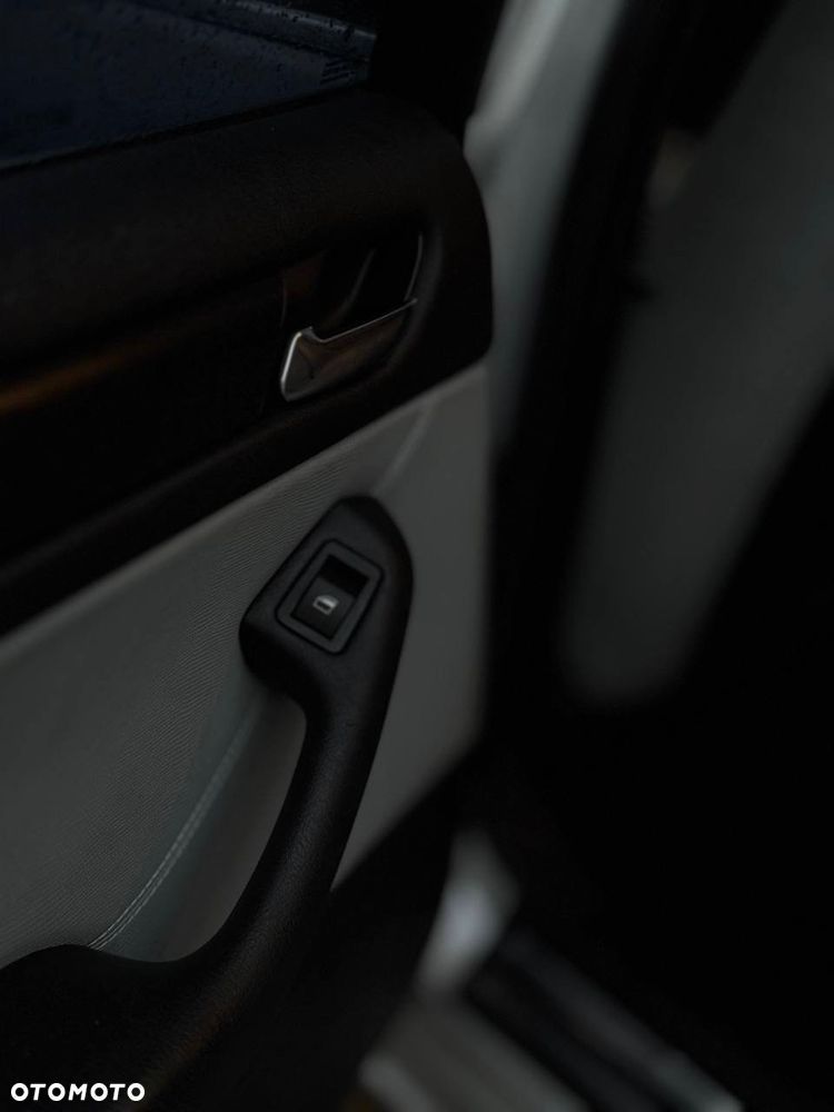 BMW Seria 3 - 13
