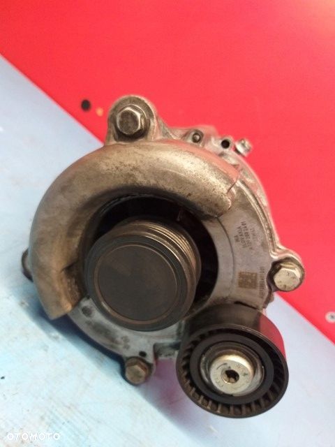 Mercedes Benz w177 a45s alternator a1399060000 - 1