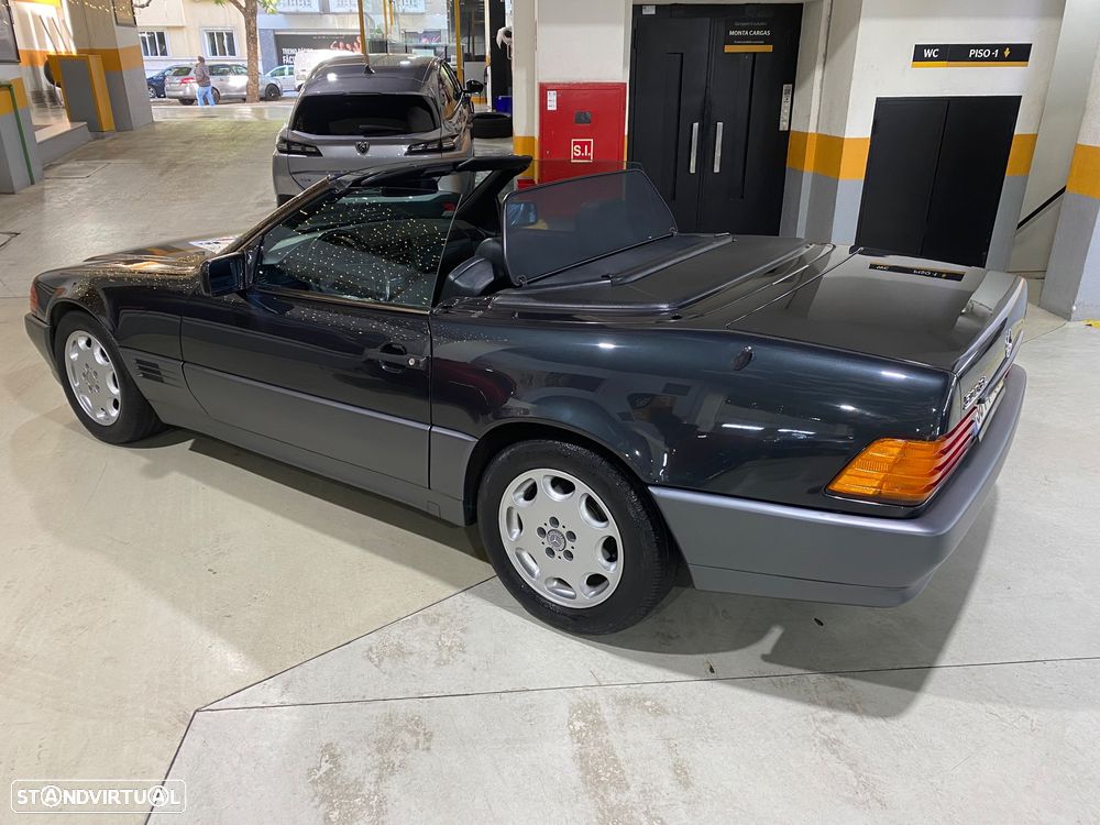 Mercedes-Benz SL 500 Standard - 29