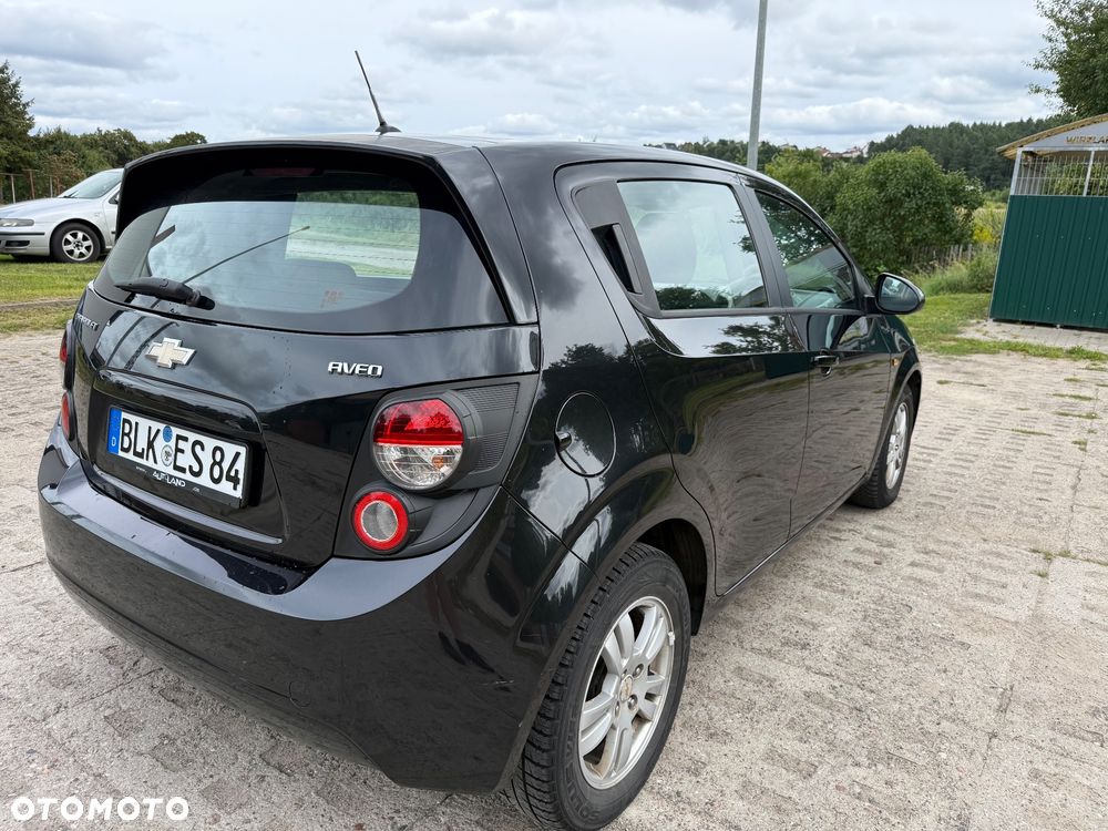 Chevrolet Aveo 1.4 16V LT - 9