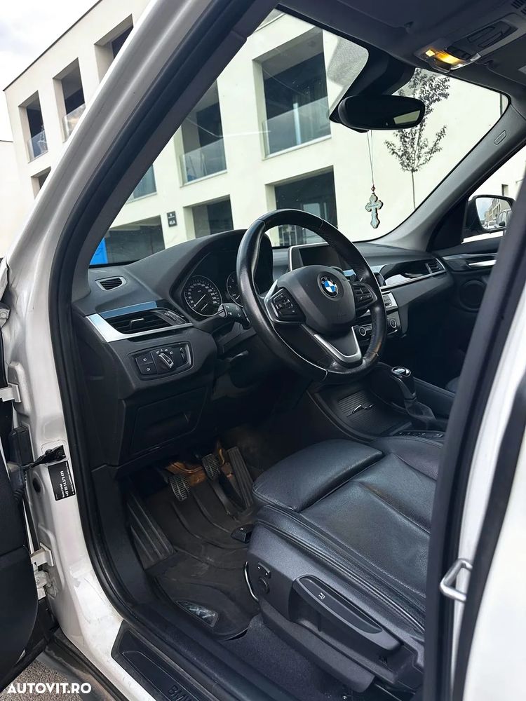 BMW X1 xDrive18d Standard - 5