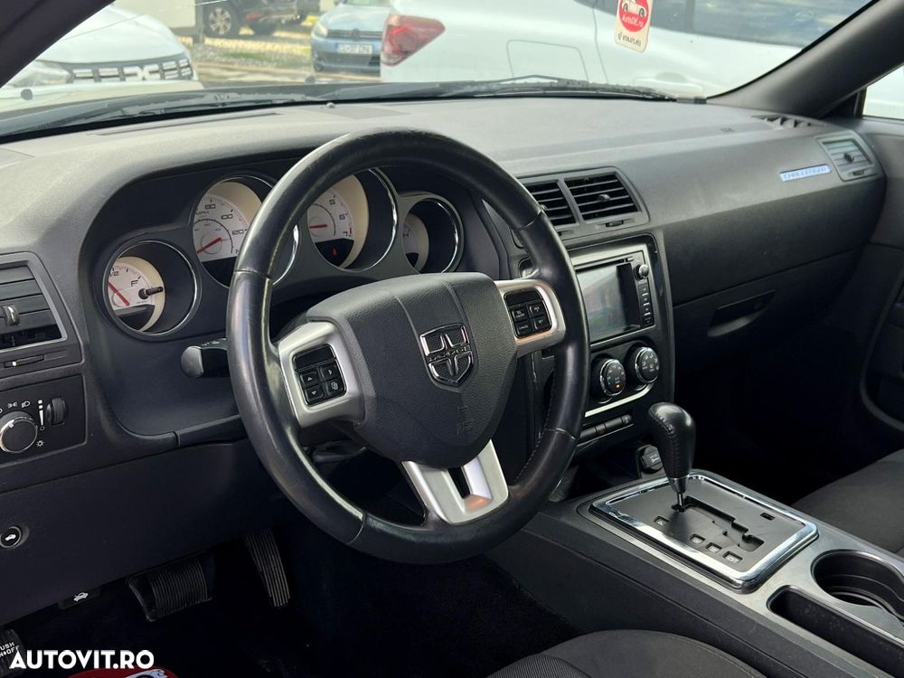 Dodge Challenger Automatik SXT Plus - 13
