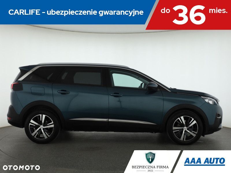 Peugeot 5008 - 8