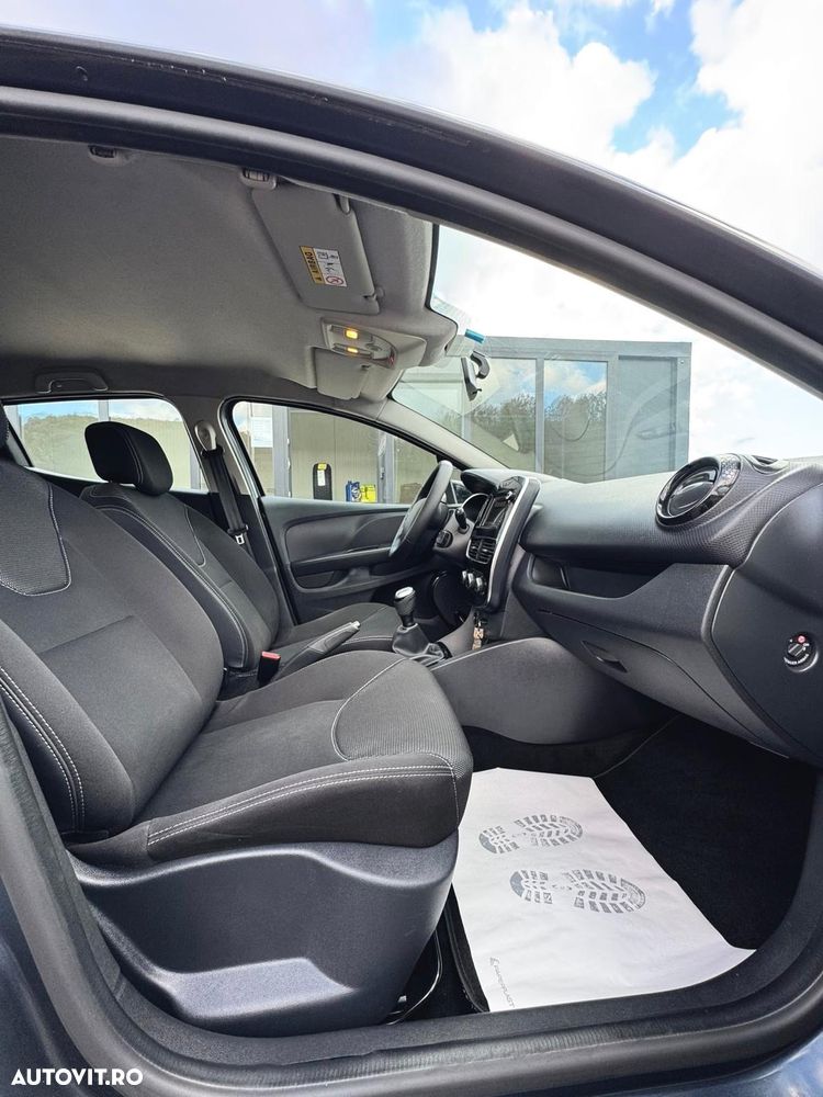 Renault Clio - 12
