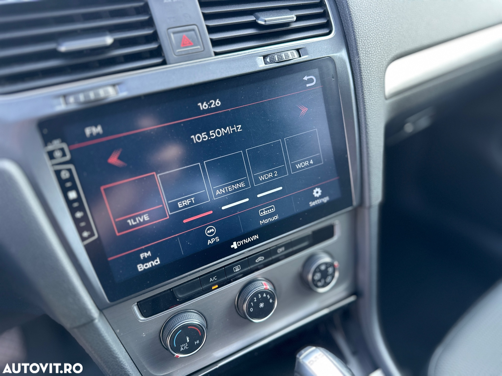 Volkswagen Golf Variant 1.4 TSI BlueMotion Technology DSG Comfortline - 10