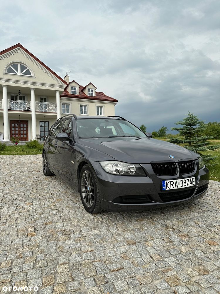 BMW Seria 3 318d - 3