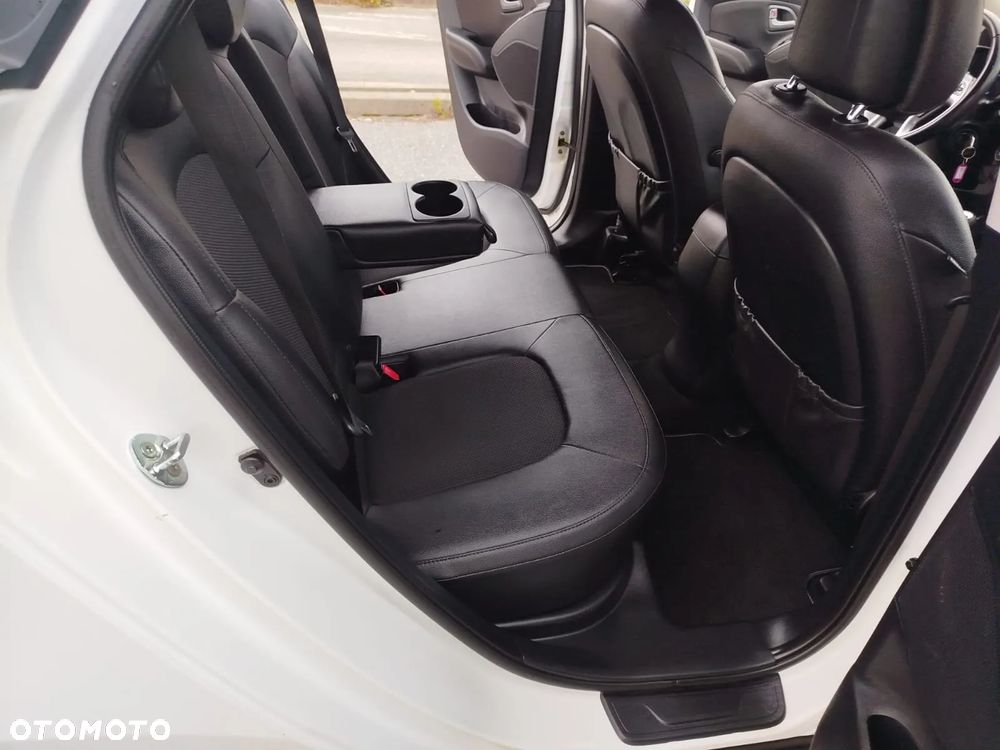 Hyundai ix35 2.0 CRDi 4WD Premium - 24