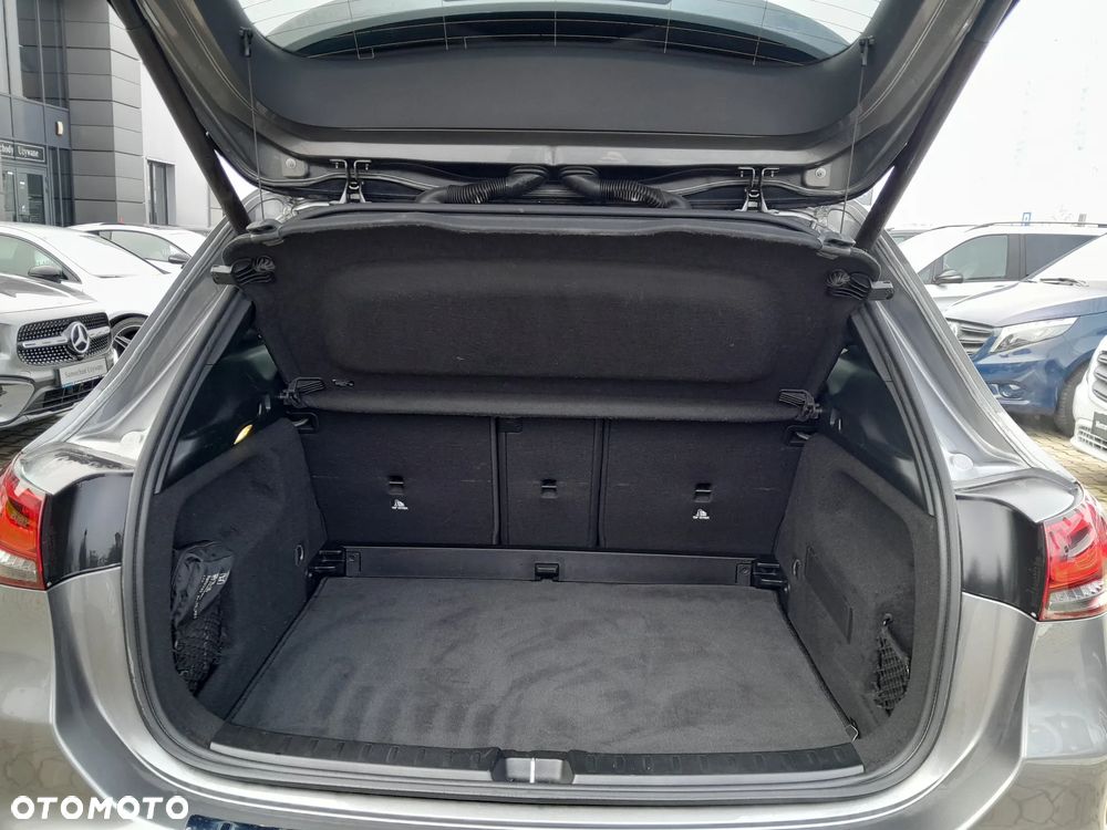 Mercedes-Benz GLA 200 AMG Line - 17