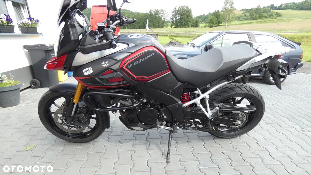Suzuki DL - 7