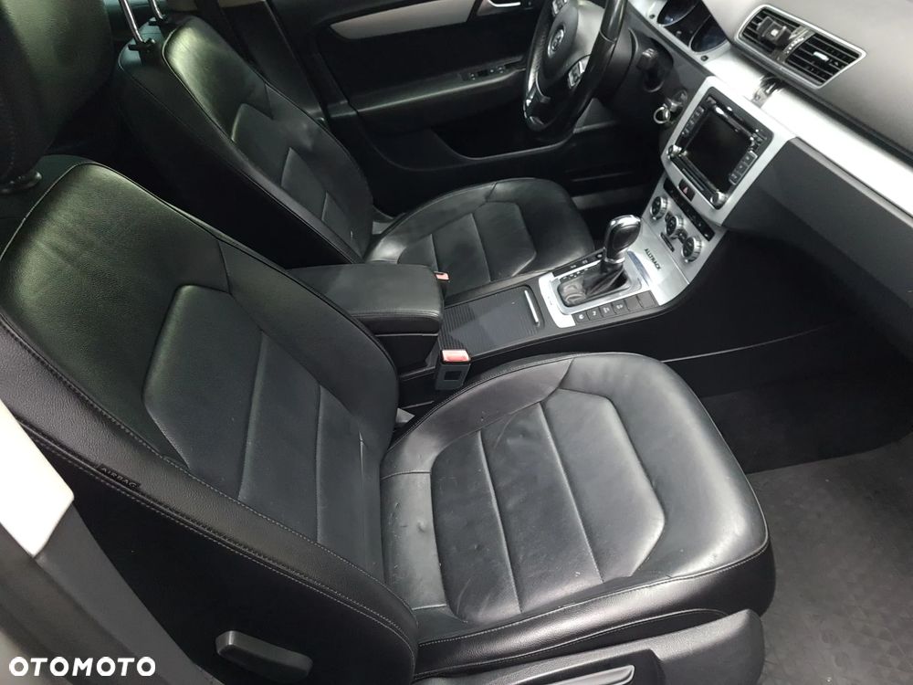 Volkswagen Passat Alltrack - 4