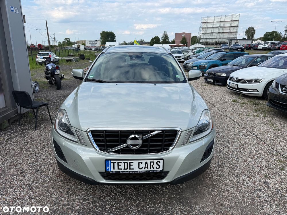Volvo XC 60 D4 Momentum - 8