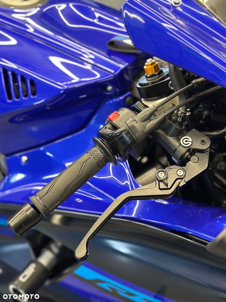 Yamaha R7 - 13