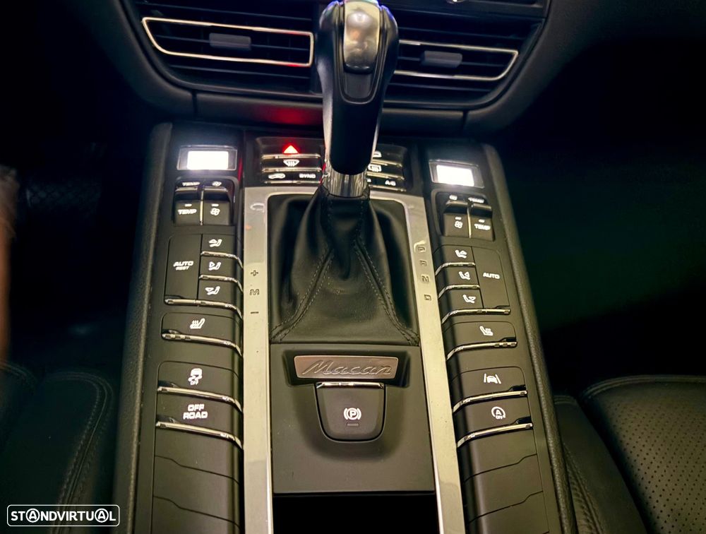 Porsche Macan 2.0T - 44