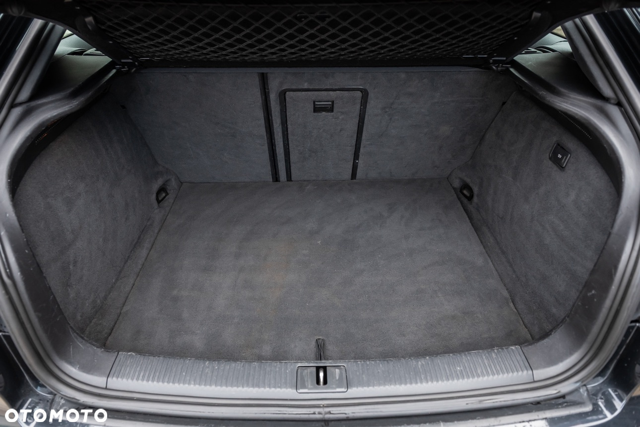 Audi A3 3.2 quattro S Line Sportpaket plus - 28