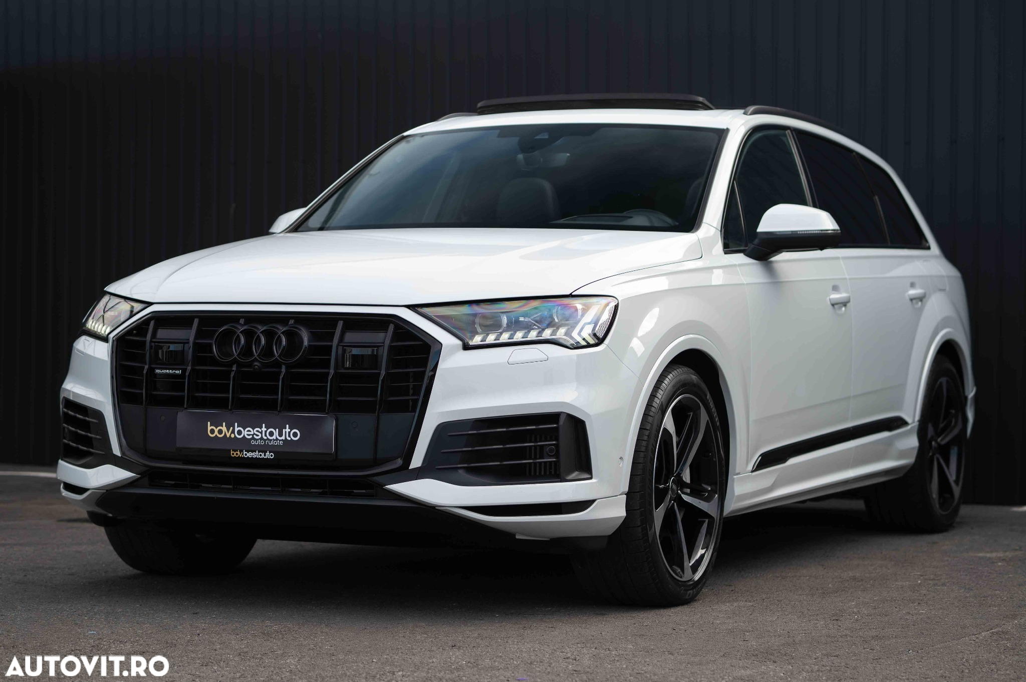 Audi Q7 3.0 55 TFSIe quattro Tiptronic Basic - 32