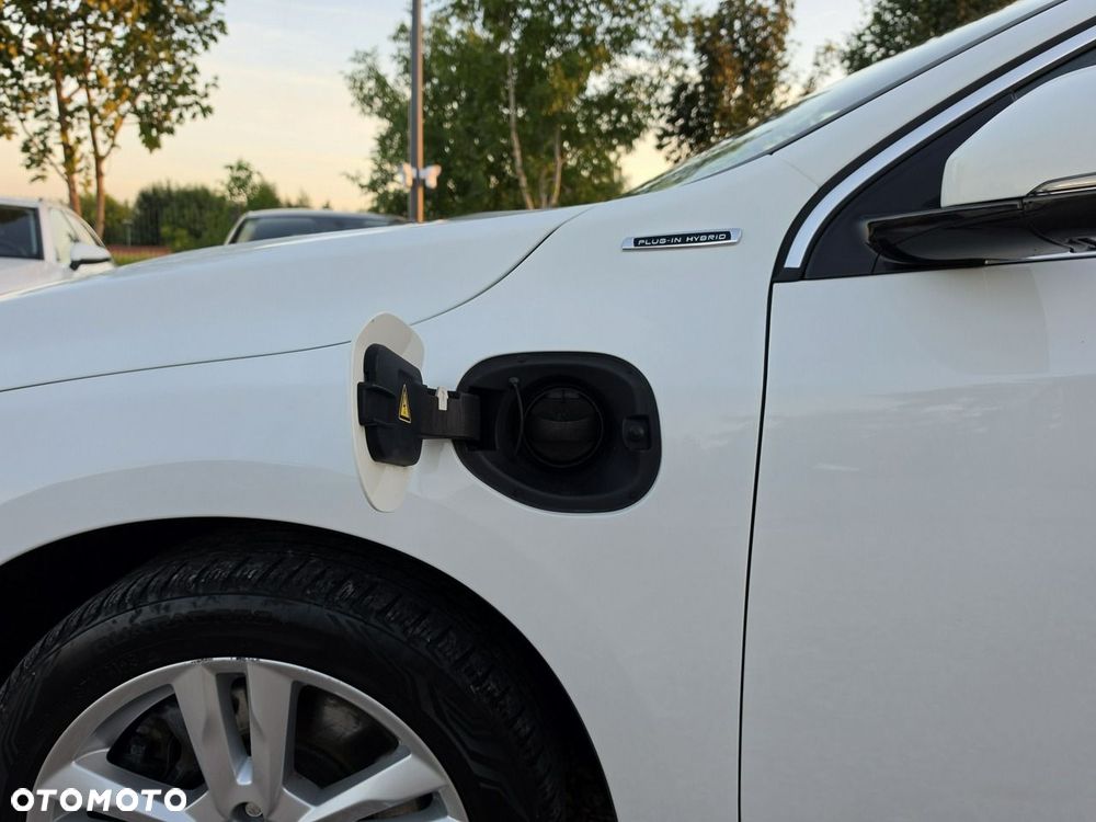 Volvo V60 D6 AWD Plug-in Hybrid Summum - 41