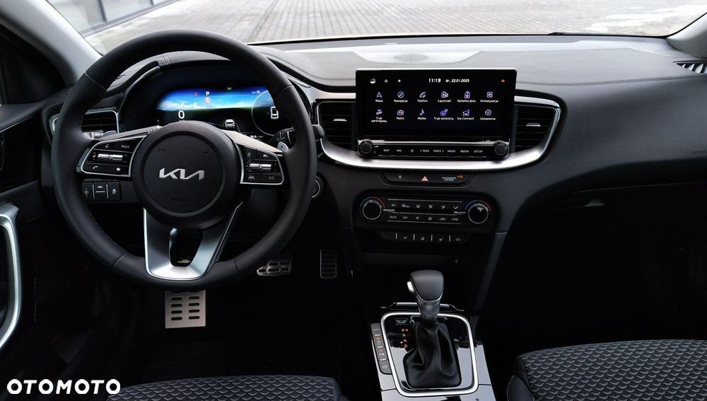 Kia Ceed - 14