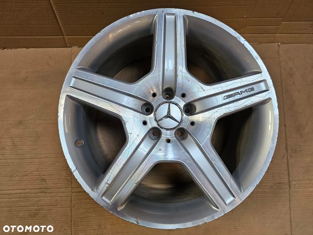 (F68) Mercedes-Benz OE / A2214012702 AMG / 9,5Jx19 ET43 5x112 - 2