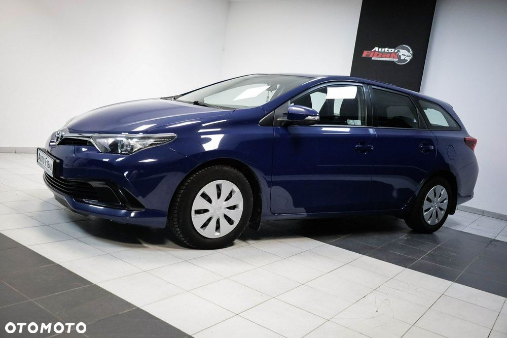 Toyota Auris - 5