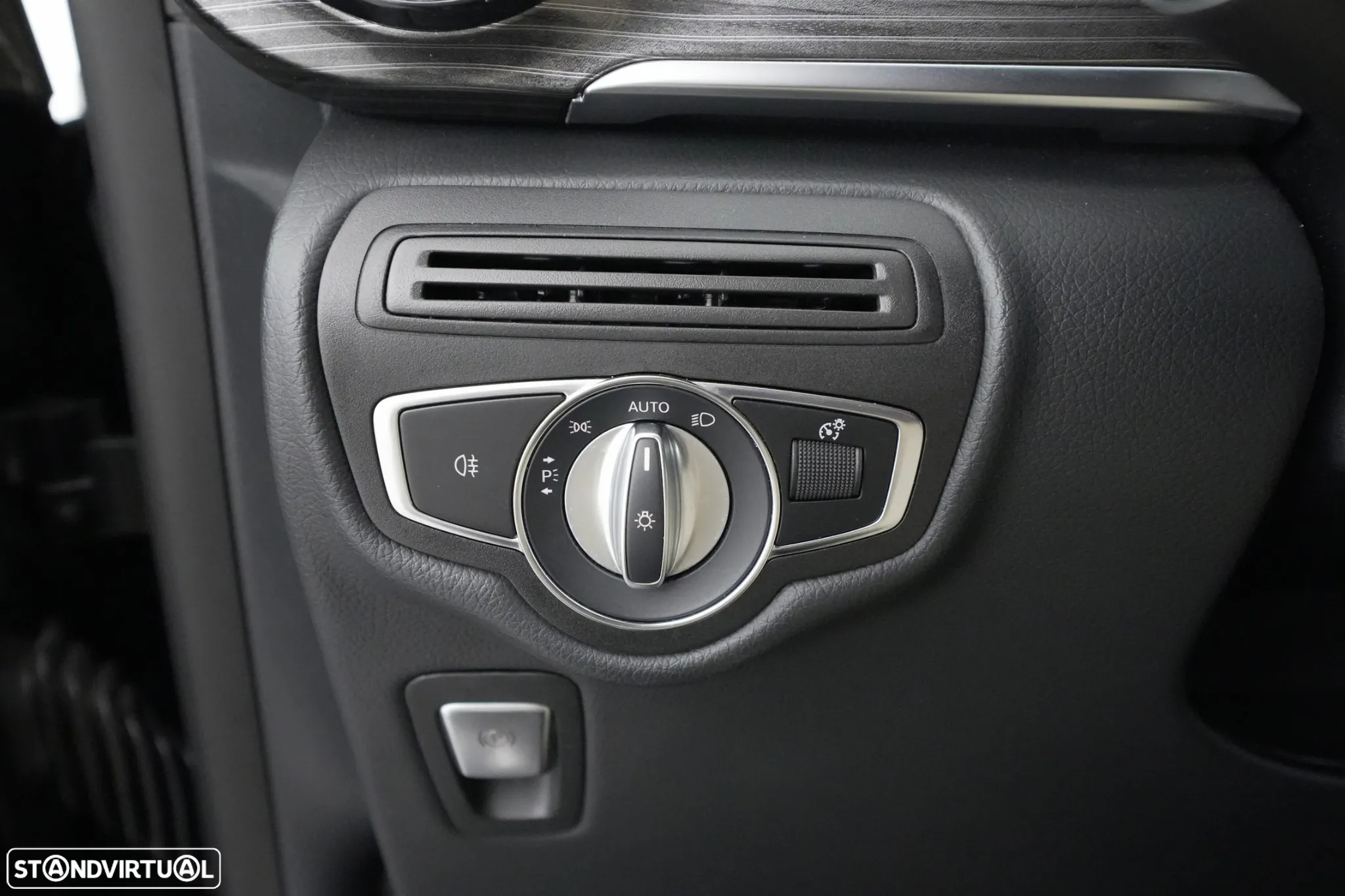 Mercedes-Benz V 250 d Longo Avantgarde - 21