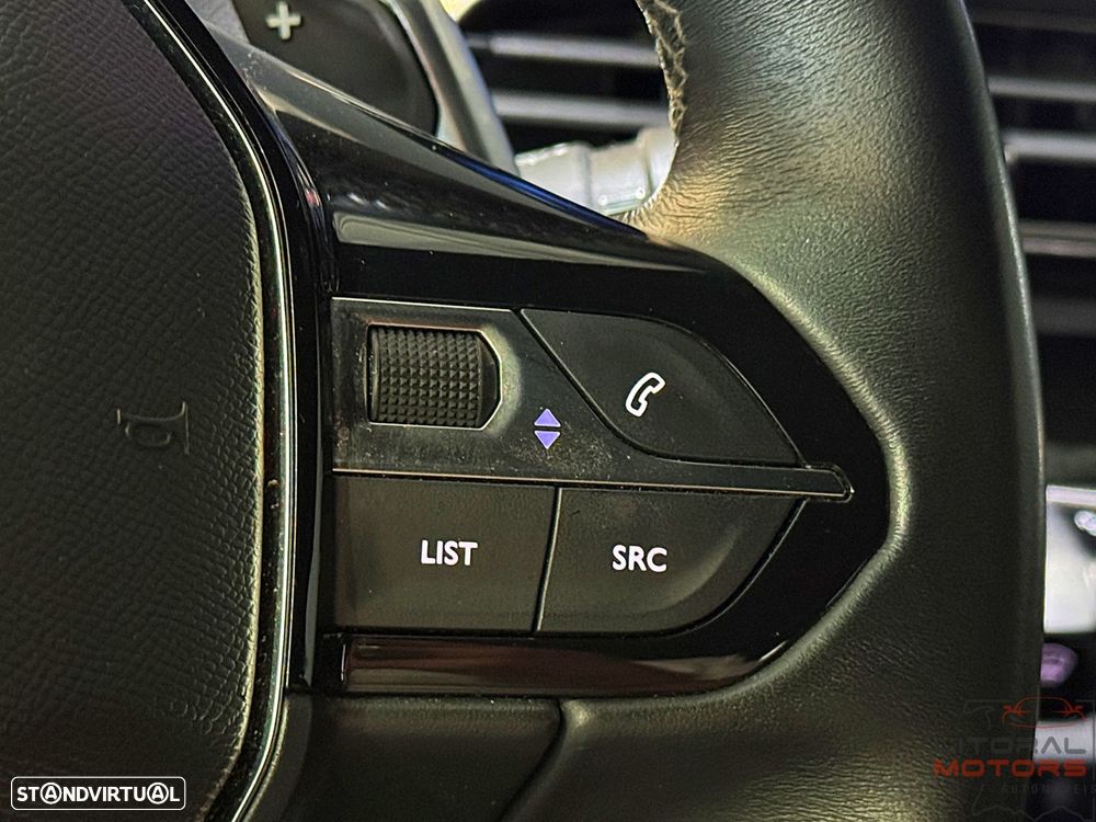 Peugeot 3008 1.2 PureTech Allure Pack EAT8 - 25