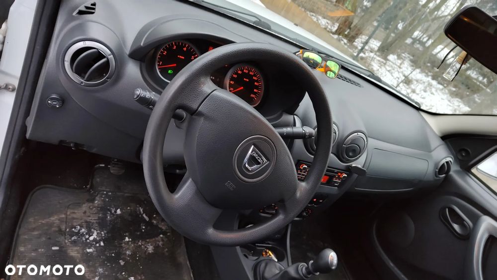 Dacia Duster 1.6 Ambiance 4x4 - 13