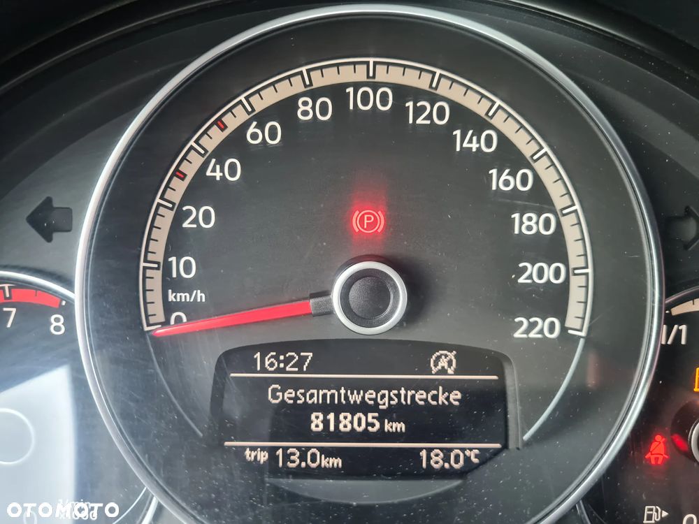 Volkswagen up! United - 11