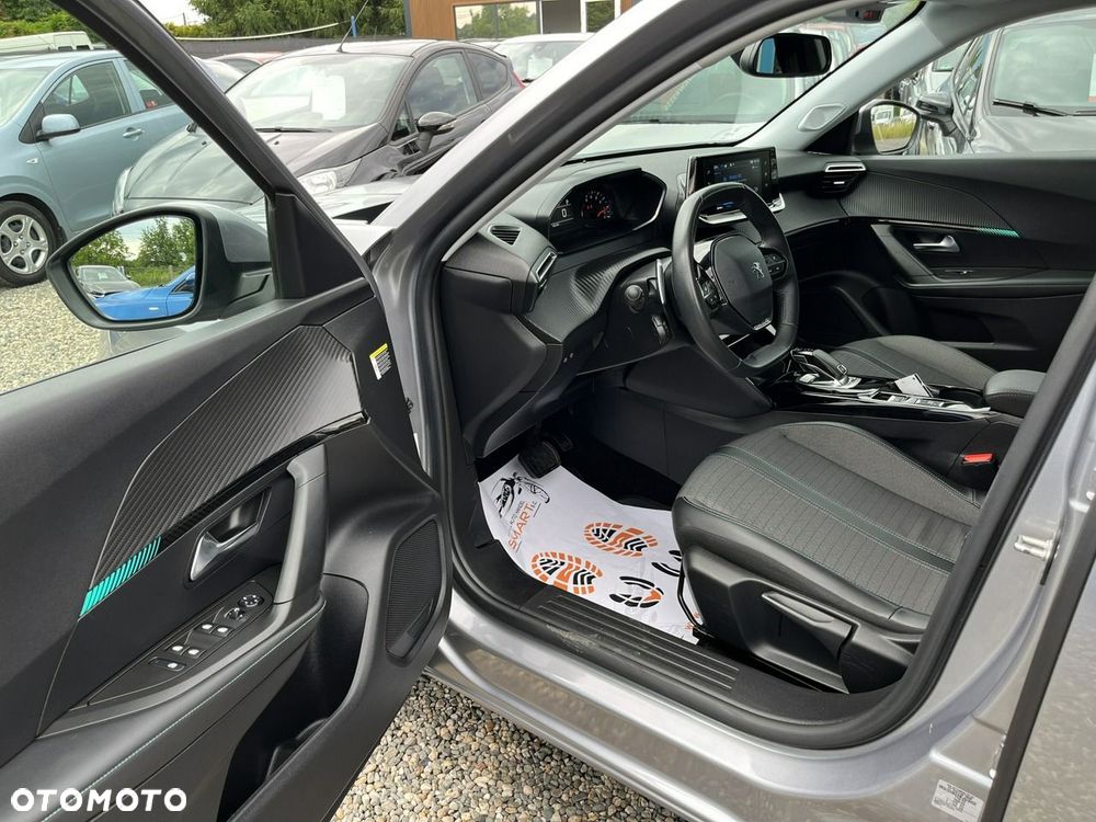 Peugeot 2008 PureTech 130 Allure S&S EAT8 - 9