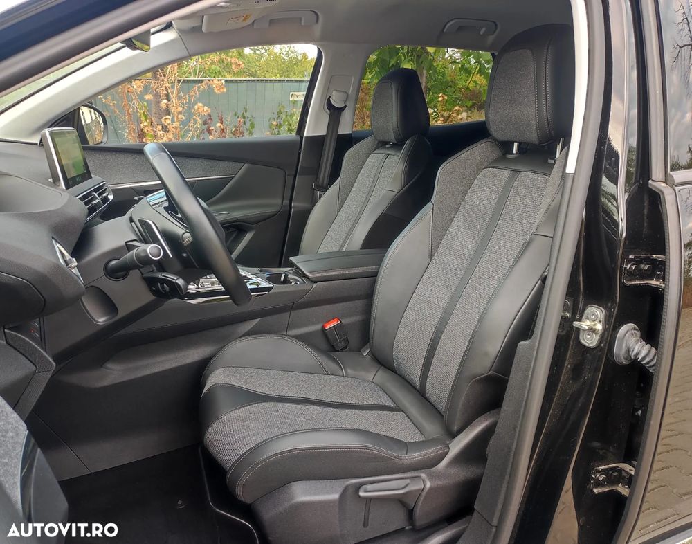 Peugeot 3008 PHEV 225 EAT8 Allure Pack - 12