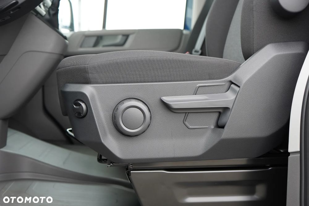 Volkswagen CRAFTER 35 - 21