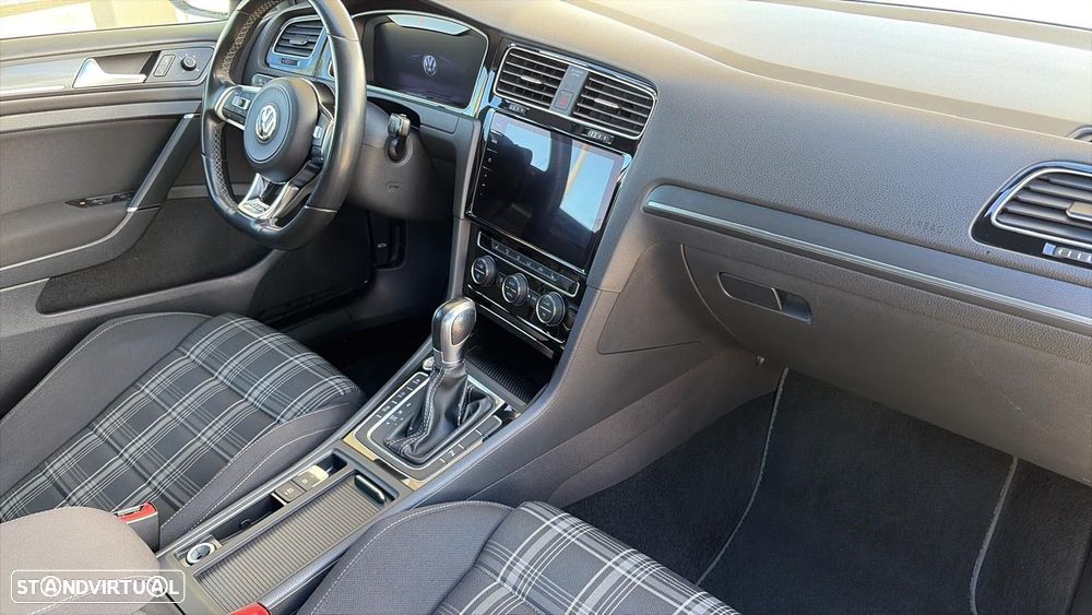 VW Golf GTD 2.0 TDI SCR DSG - 7
