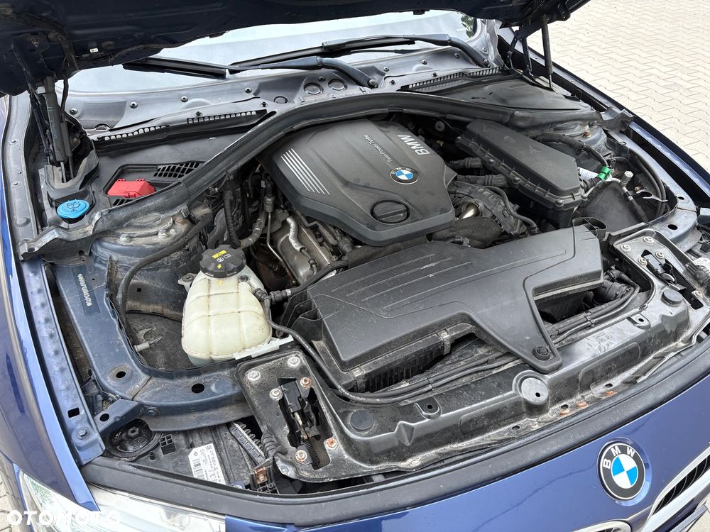 BMW Seria 3 318d Sport Line Shadow - 37