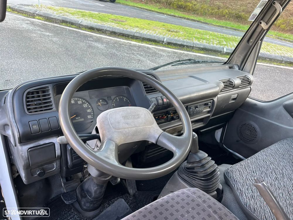 Isuzu NKR | 2.8 Diesel | Caixa Aberta | 3 Lug. - 12