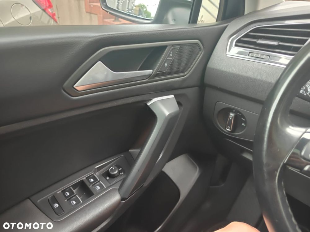 Volkswagen Tiguan 2.0 TSI 4Mot Elegance DSG - 17
