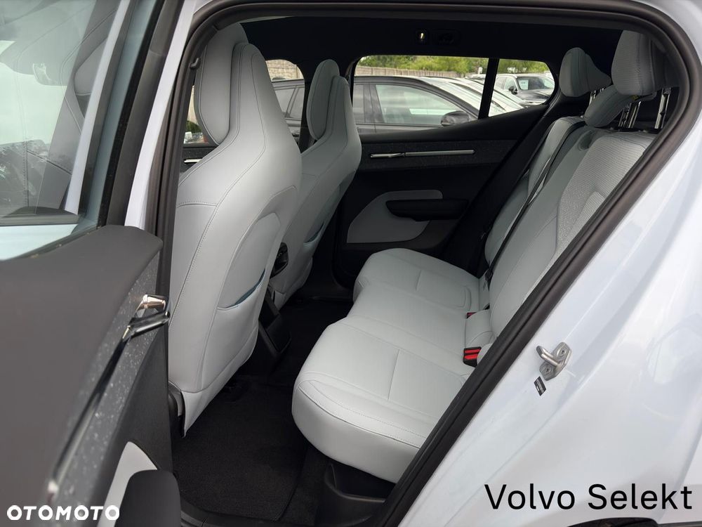Volvo EX30 - 15