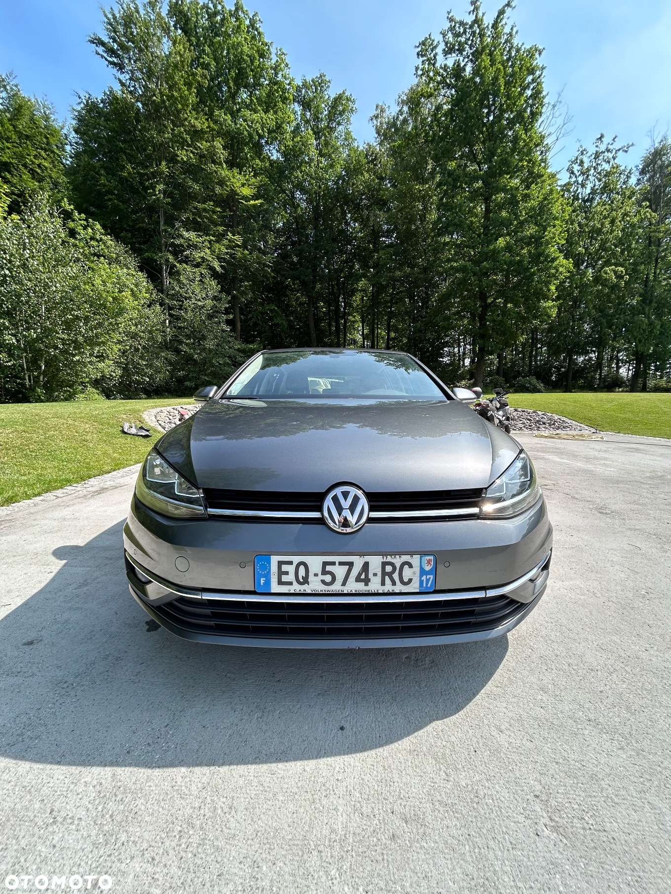 Volkswagen Golf - 2
