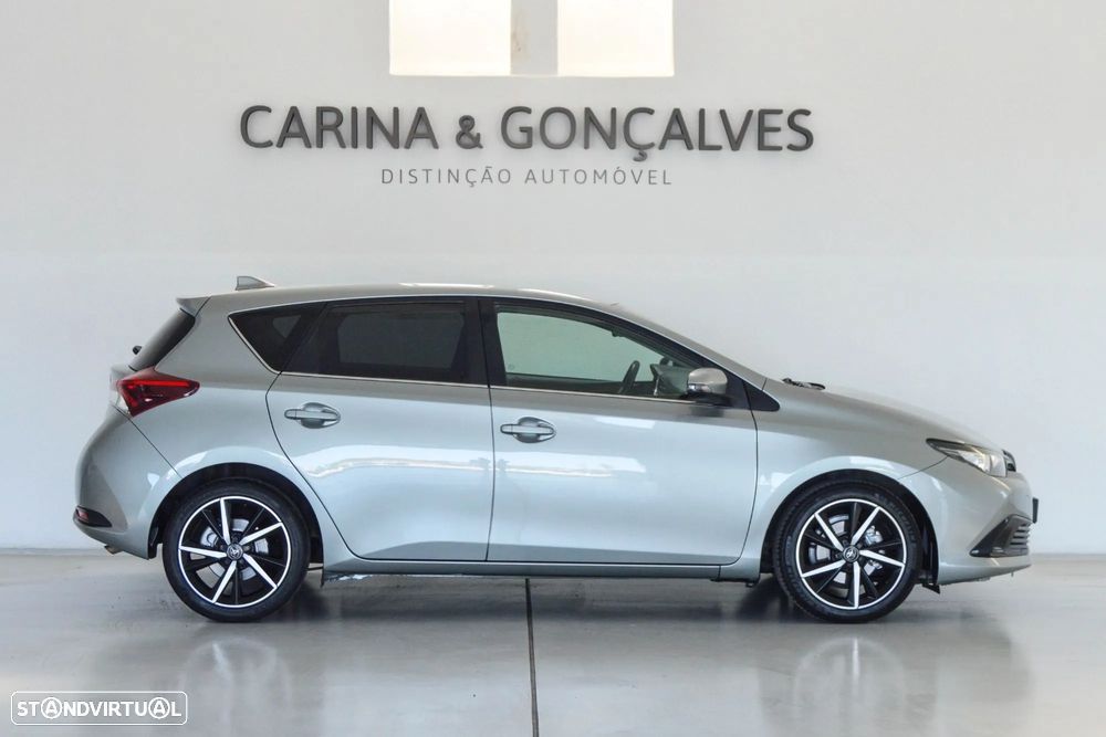 Toyota Auris 1.4 D-4D Comfort - 4