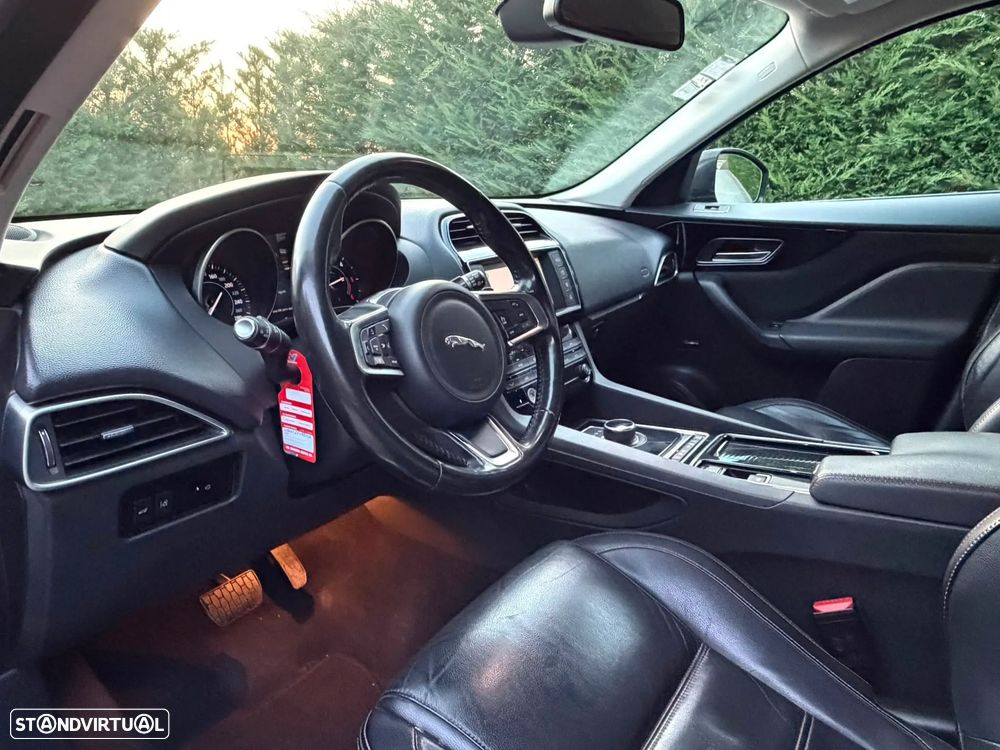 Jaguar F-Pace 2.0 i4D Prestige AWD Aut. - 16