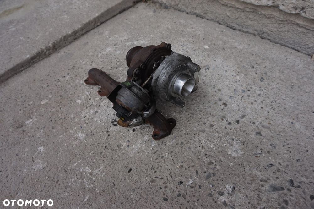 TURBINA 1.6 E-HDI VOLVO C30 S40 V40 V50 9686120680-06 - 3
