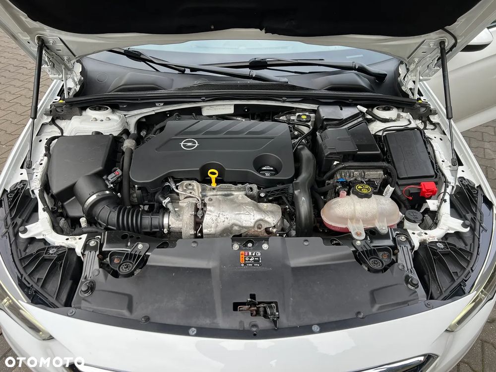 Opel Insignia - 15
