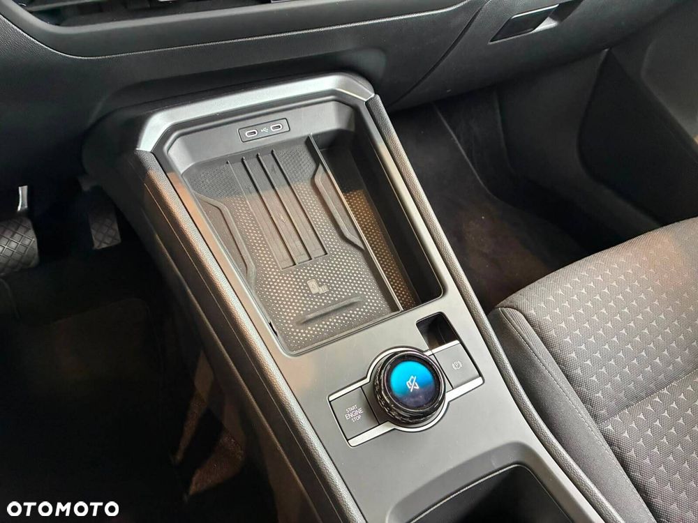 Volkswagen T-Roc - 23