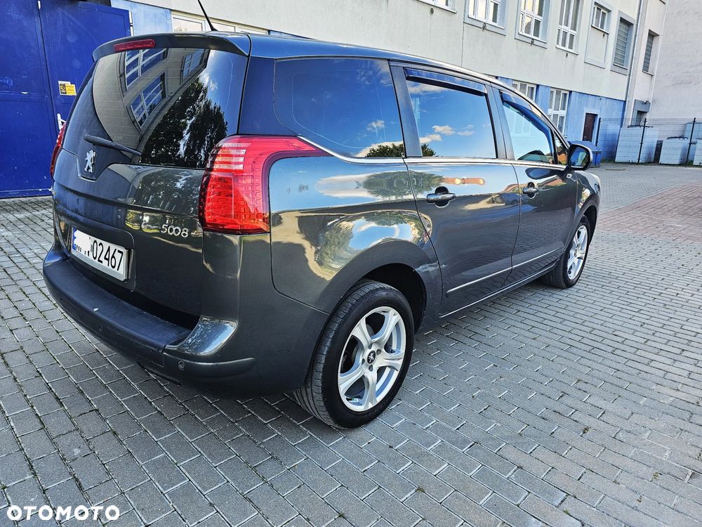 Peugeot 5008 HDI FAP 110 EGS6 Platinum - 4