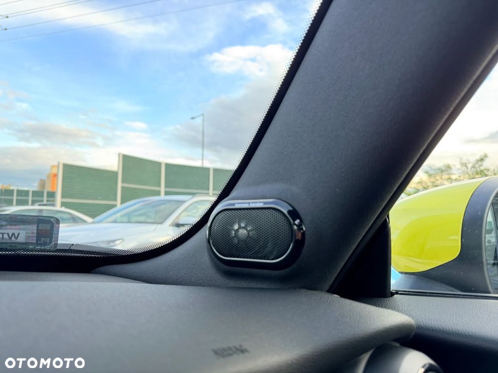 MINI Cooper SE Electric Trim - 19