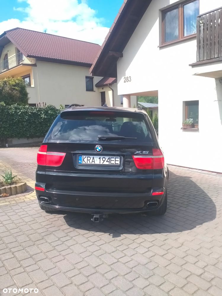 BMW X5 4.8i - 16